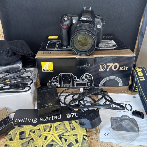 Nikon d70 camera - kit, zoom