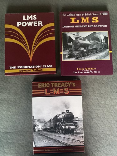 Railway train books - /,