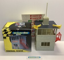 SCALEXTRIC HORNBY TRACKSIDE C642 CONTROL TOWER (BRAND NEW BUT!) BOXED