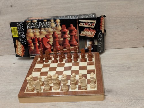 Kasparov wood chess set - wood, boxed