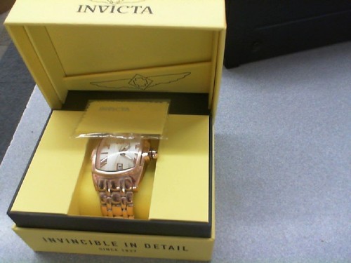 Invicta gent wristwatch - gent's,