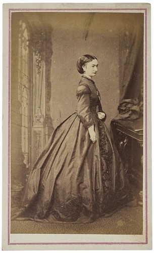 Cdv beautiful lady - beautiful, in