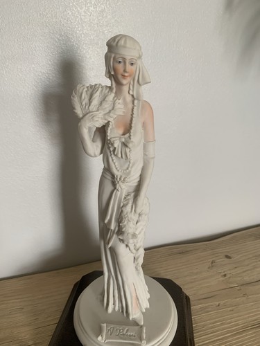 Vintage signed auro belcari - signed,