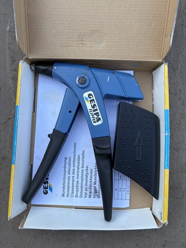 Gesipa flipper rivet gun - rivet, tool
