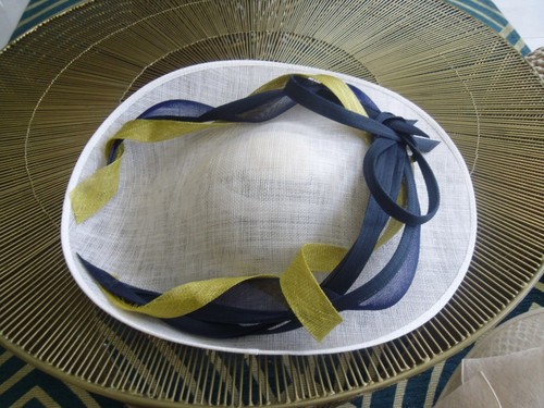 Smart ladies modern - oval, shape