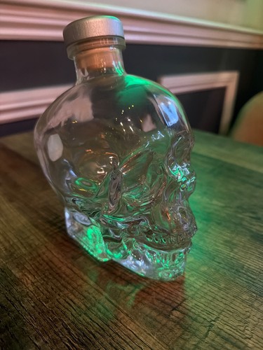 Crystal head skull vodka - head,