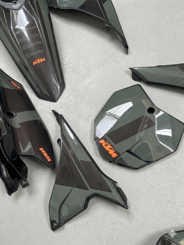 Ktm 125 350 plastics - ktm,