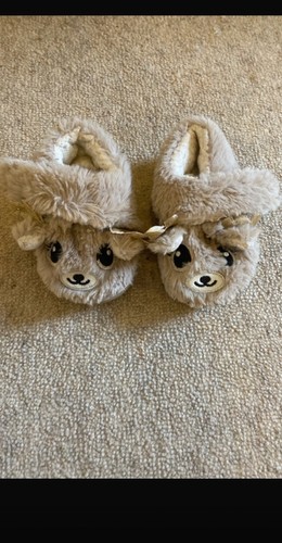 Reindeer slippers size 6 - reindeer,