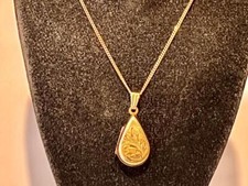 HINGED PHOTO LOCKET PENDANT