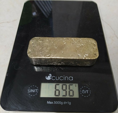 696 grams scrap gold bar - 696,