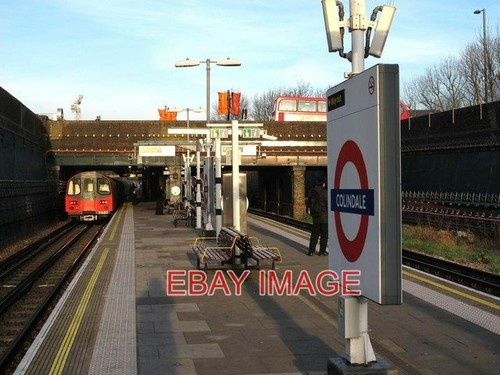 Photo colindale tube railway - ,