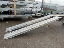 Heavy Duty  Aluminium  Ramps 8ft / 2.4M 2600kg Capacity- 25cm wide / 6.5cm thick