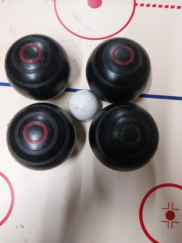 Set black lawn bowls size - of,