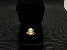 9ct gold cameo ring size. Q /Q