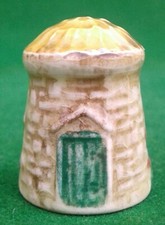 SYLVAC “ANNE HATHAWAY’S COTTAGE” THIMBLE.