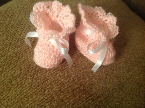 Crochet baby shoes booties - shoes,
