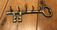 Vintage Brass Key Shaped Key Holder with 5 Hooks (L8)