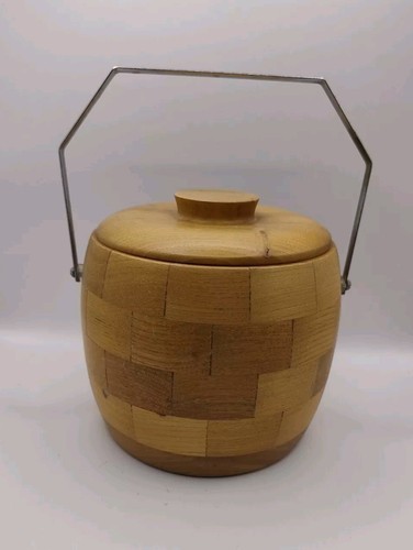 Vintage wooden ice - wooden, bucket
