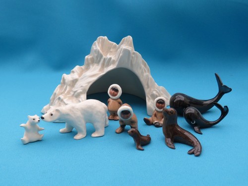 Hagen renaker minis - ice, cave