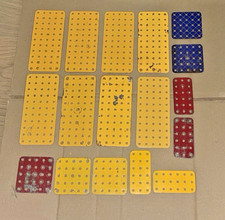 MECCANO PARTS LOT OF MIXED FLAT PLATES AS SHOWN 17pcs
