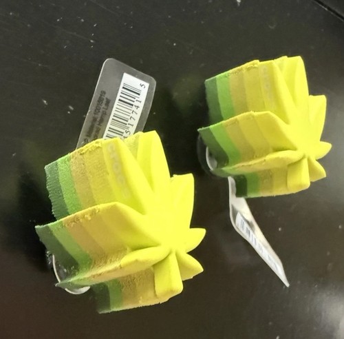Marijuana pot leaf - 3d,