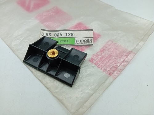 Citroen diesel bracket - citroen,