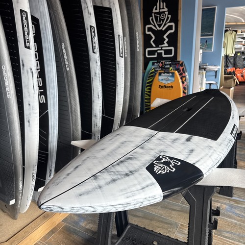 2027 starboard xtec carbon - starboard, pro