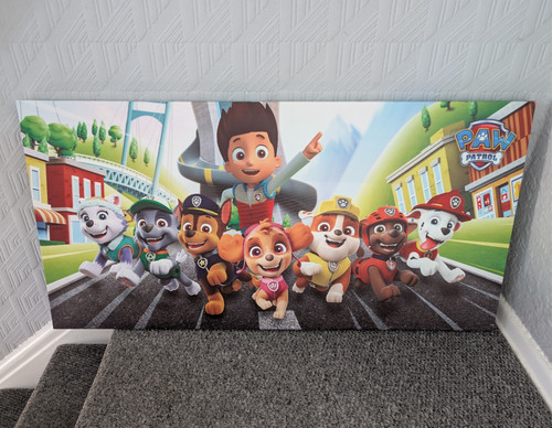 Paw patrol stretched - paw,