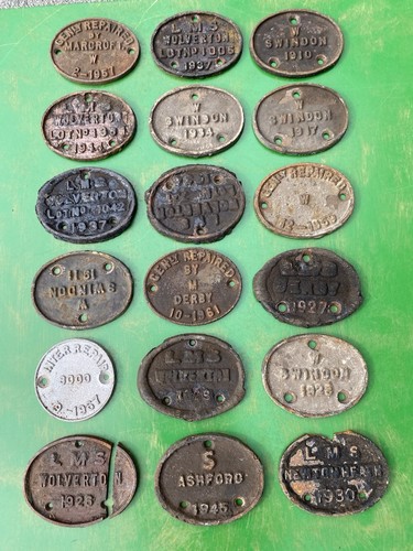 Vintage railway wagon - wagon, plates
