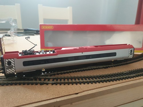 Hornby virgin pendolino - hornby,