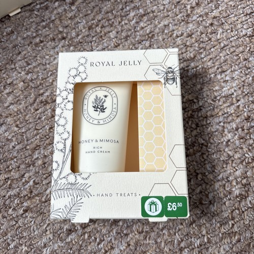 Royal jelly hand - jelly, treats