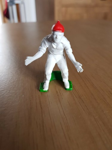 Cricket peter pan playthings - cricket,