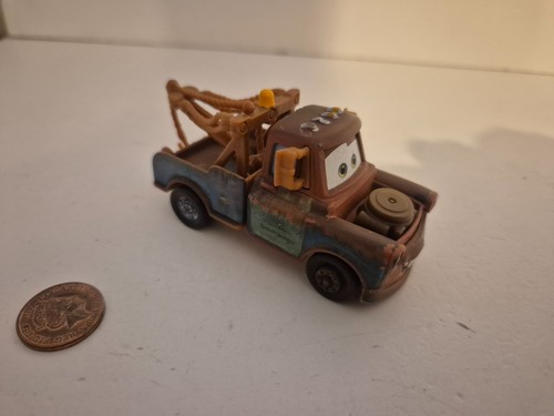Tow mater disney - cars, figure