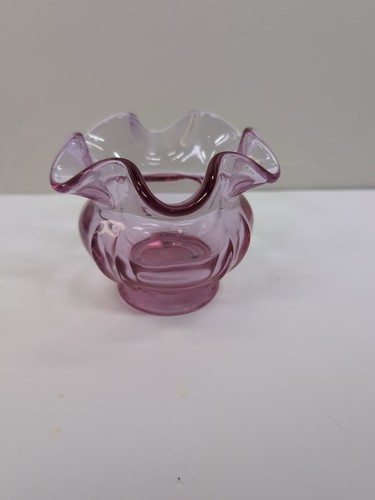 Fenton art glass vase - fenton, –