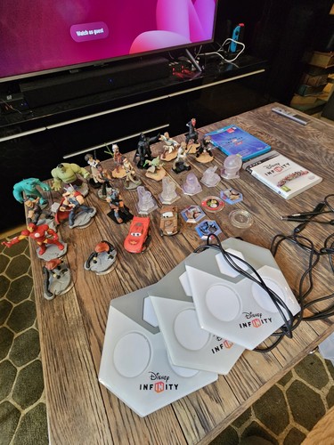 Disney infinity bundle - disney, –