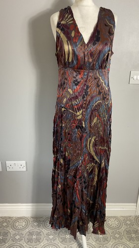 Long crinkle dress - dress, in