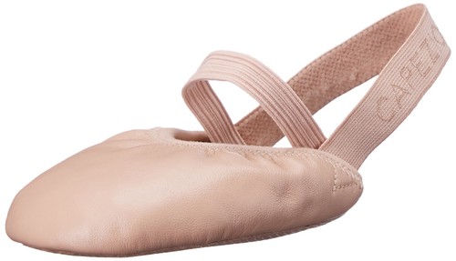 Womens turning pointe dance - turning,