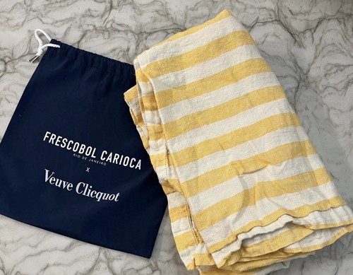 Veuve clicquot champagne - clicquot,