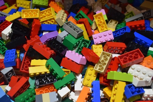 Lego 3001 genuine bricks 2x4 - genuine,