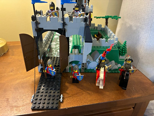 Lego 6081 king mountain - lego,