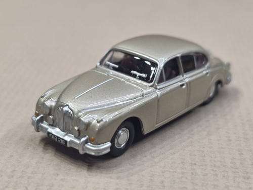 Scale oxford diecast - scale,
