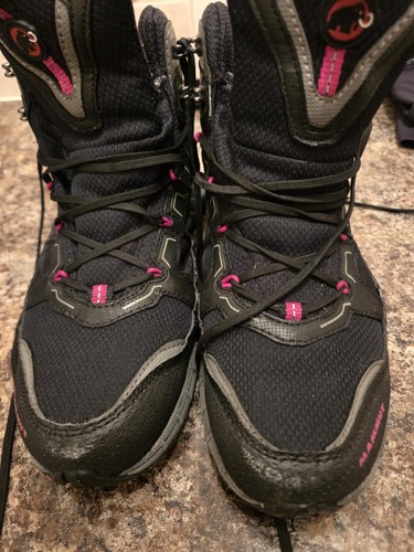 Mammut walking boots 7 - uk,