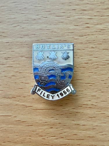 Butlins filey enamel - enamel, pin