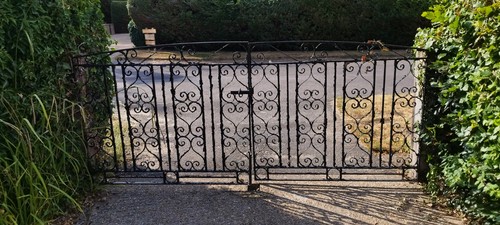 Wrought iron gates 82m wide - wrought,