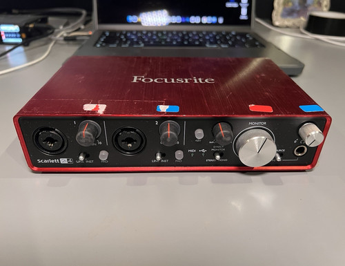 Focusrite scarlett 2i4 - scarlett,