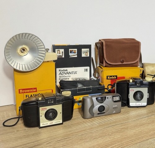 Vintage kodak brownie camera - 3,