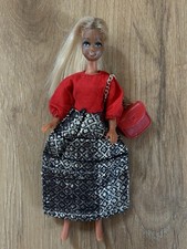 Vintage Pippa Doll With Outfit & Bag - Pedigree