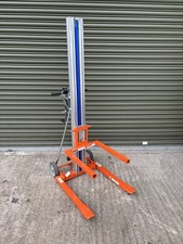 SUMNER 2210 Material Lift