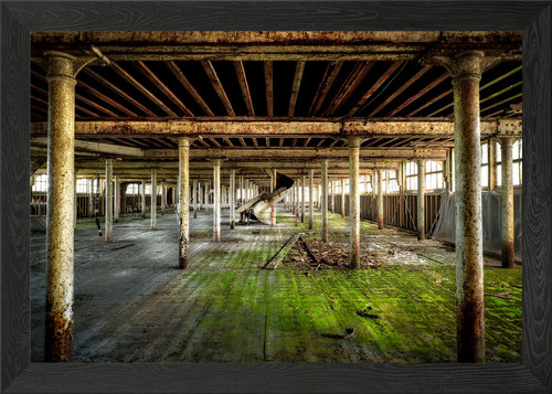 Broken floor room framed - broken,