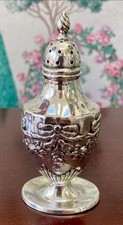 Fine Victorian Sterling Silver Pepperette London 1900
